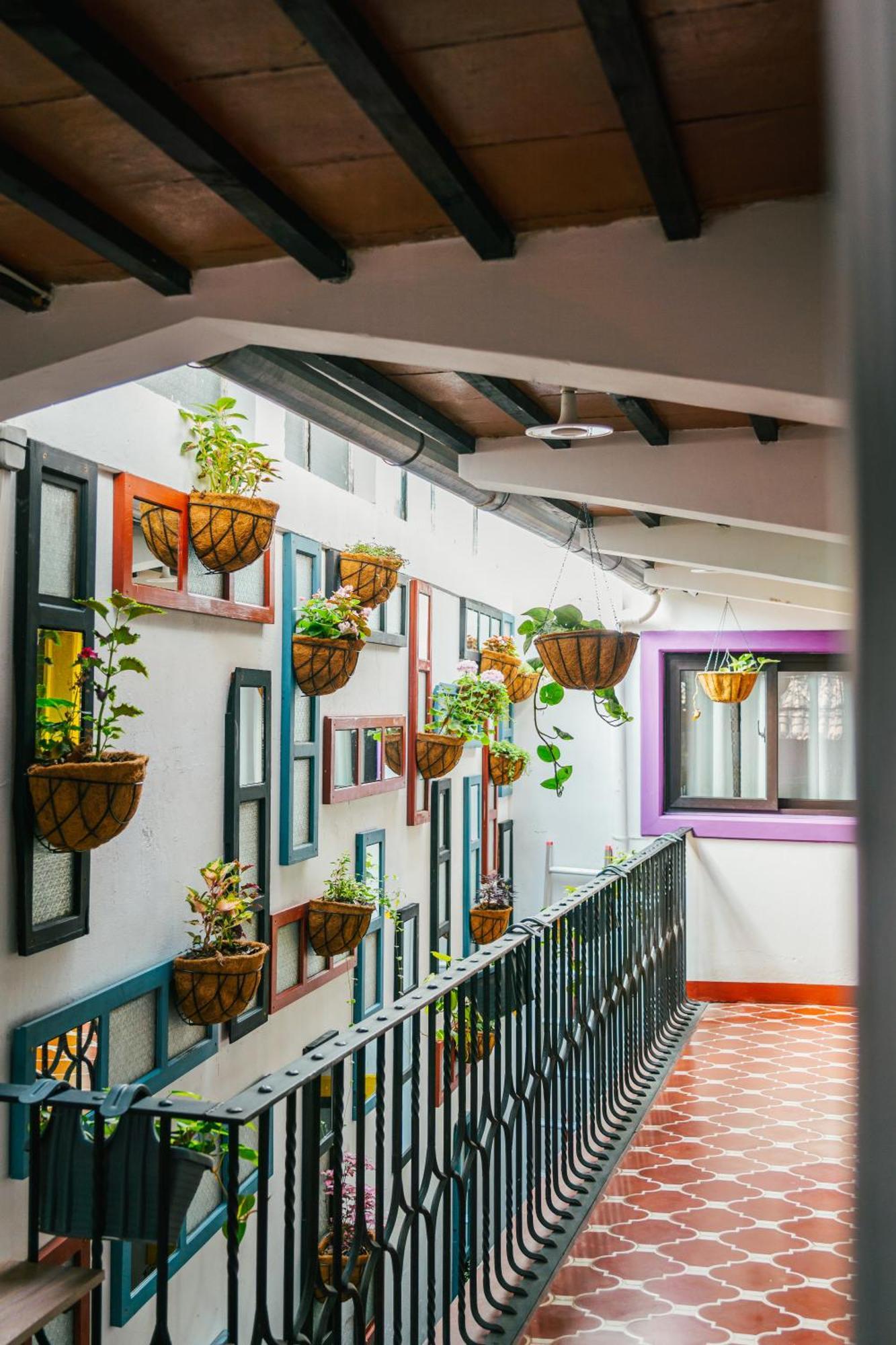 Hotel Casa Capirucho à Antigua Extérieur photo
